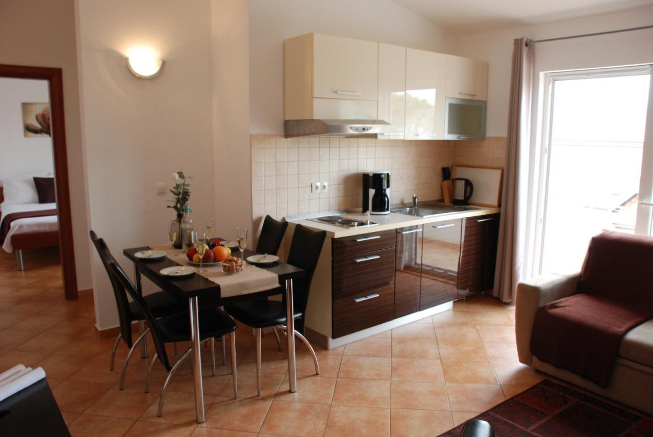Apartments Antonella Trogir Exterior photo