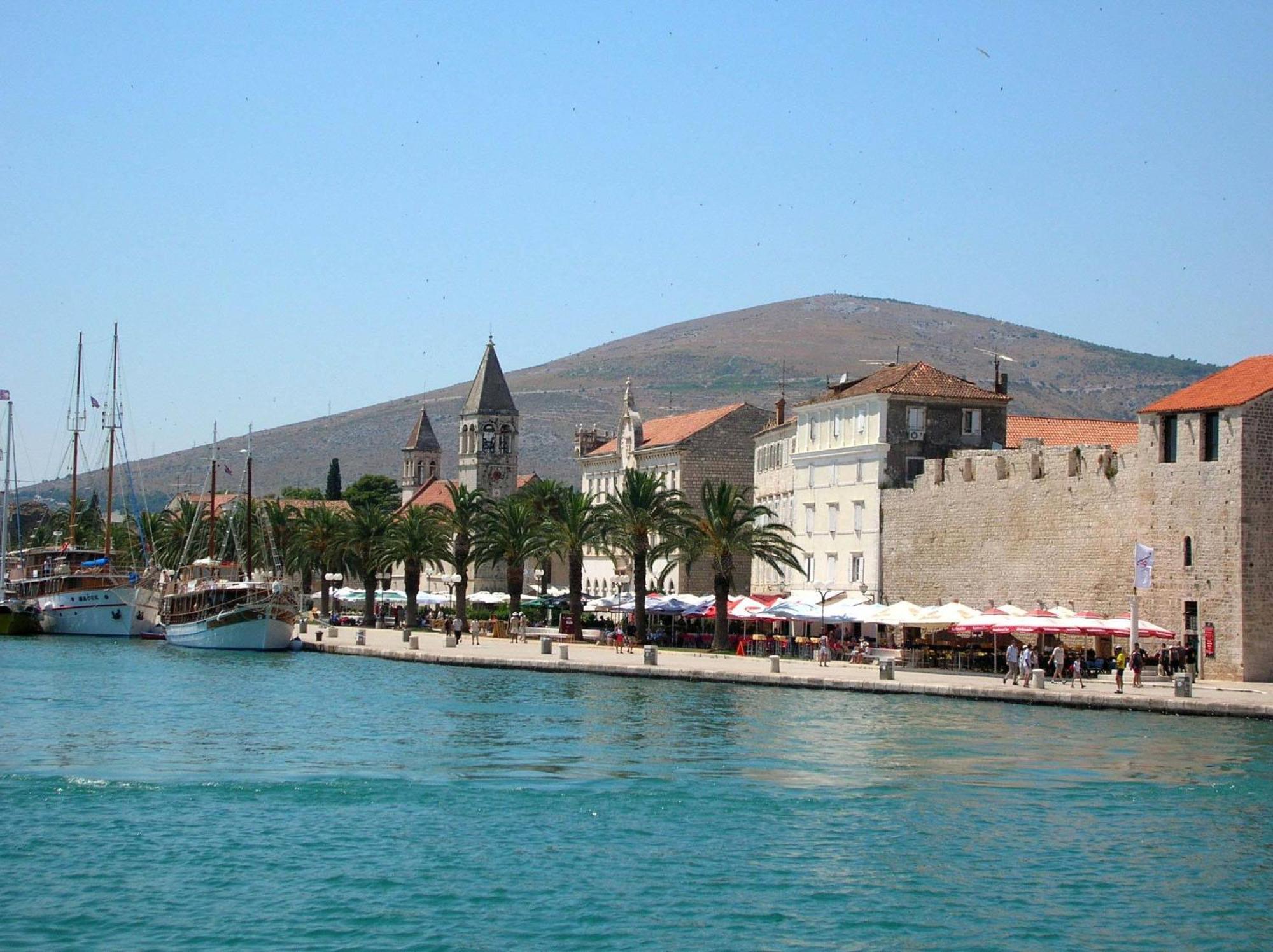 Apartments Antonella Trogir Exterior photo